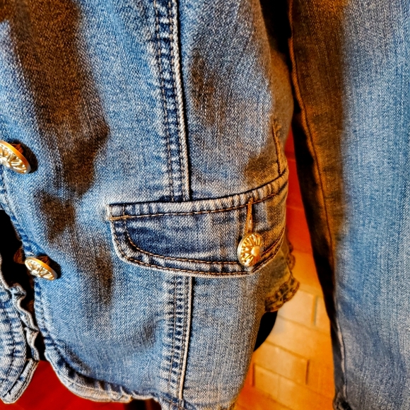 Jean Jacket - Picture 2 of 5